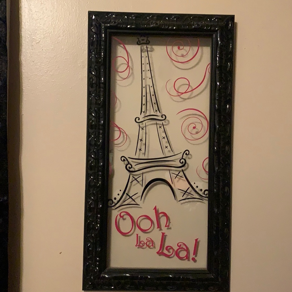 Paris Theme wall Decor (like new)